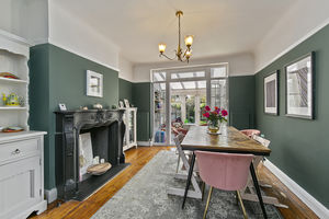 Dining Room- click for photo gallery